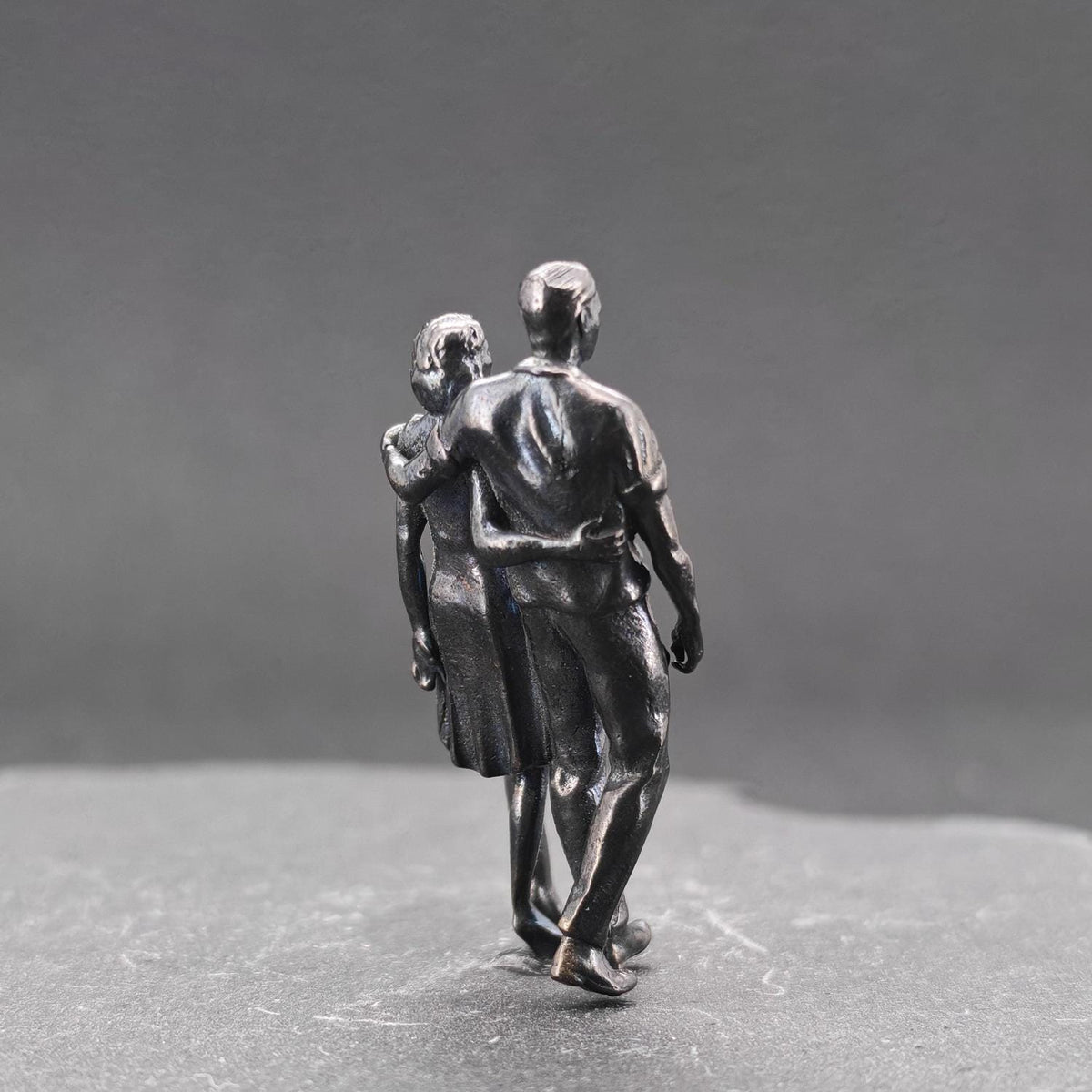 Brass Couple Figurine — Miniature Standing Pair Sculpture for Romantic Gifts and Desk Decor