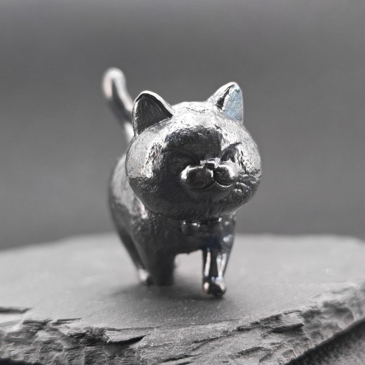 Brass Black Cat Figurine – Handcrafted Oxidised Walking Pose Collectible