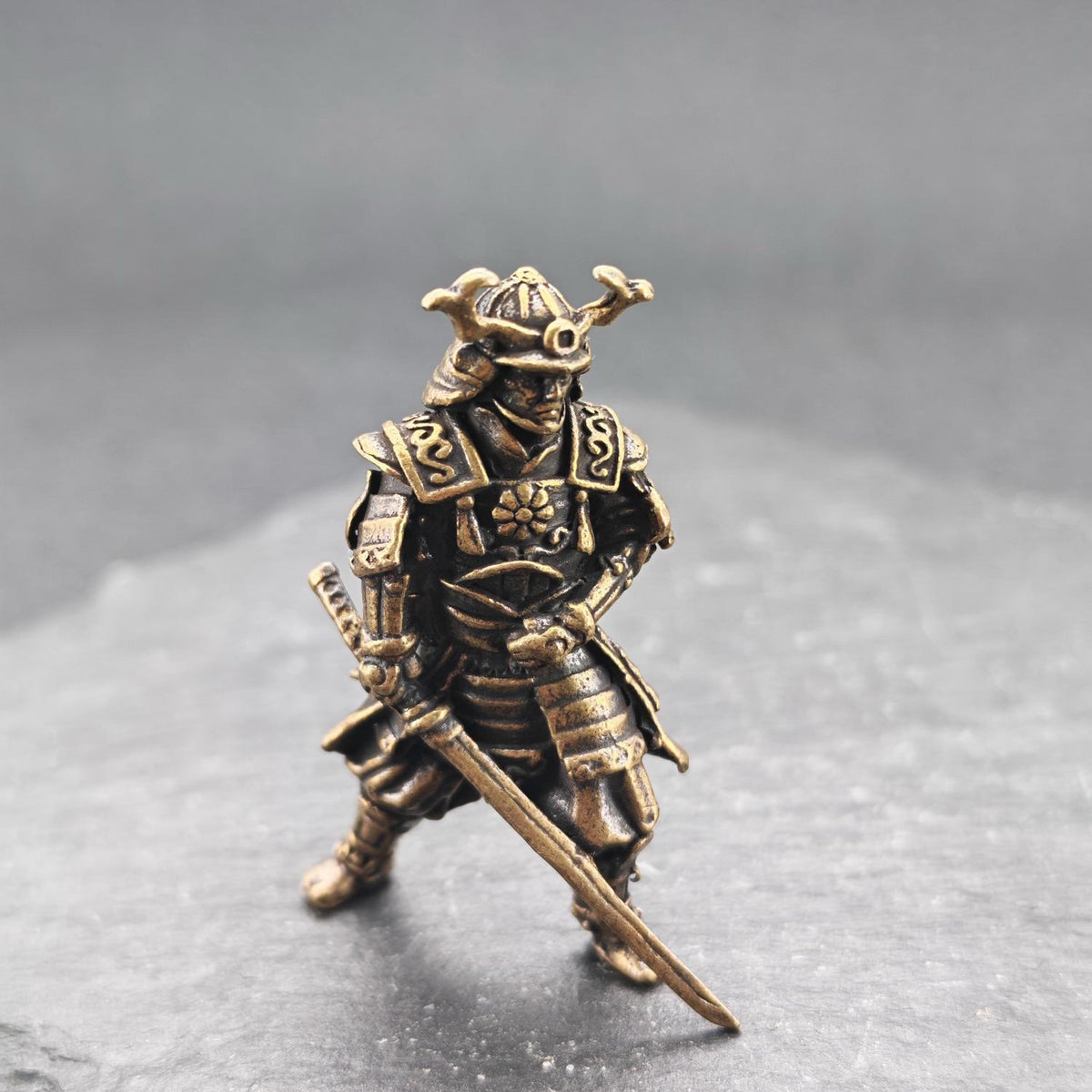 Armoured Samurai Brass Figurine – Handcrafted Japanese Warrior Collectible