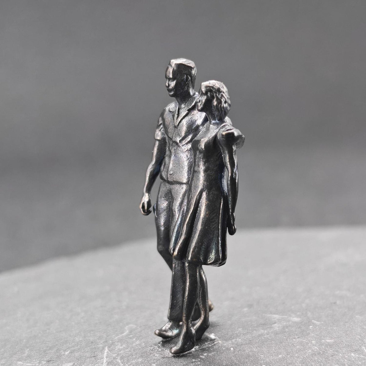 Brass Couple Figurine — Miniature Standing Pair Sculpture for Romantic Gifts and Desk Decor