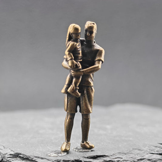 Brass Father & Daughter Figurine – Miniature Family Sculpture Collectible