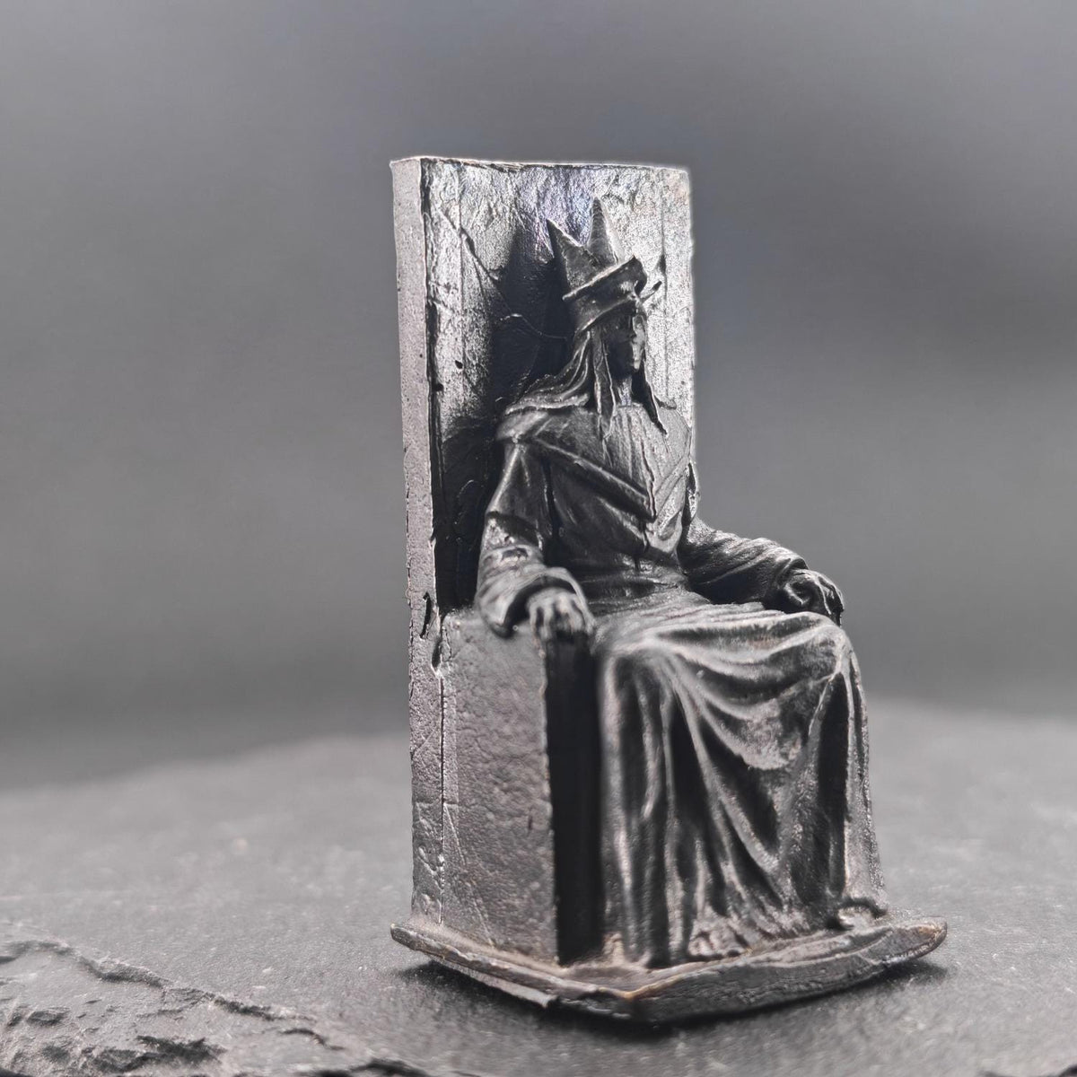 Brass Throne Figurine – Crowned Ruler, Handcrafted Dark Fantasy Collectible