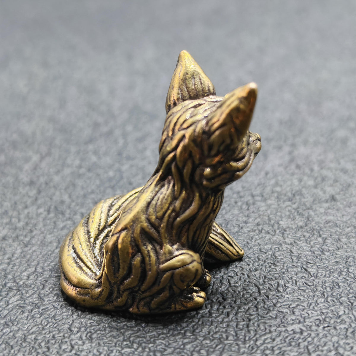 Sitting Fox Brass Figurine – Handcrafted Animal Miniature Collectible