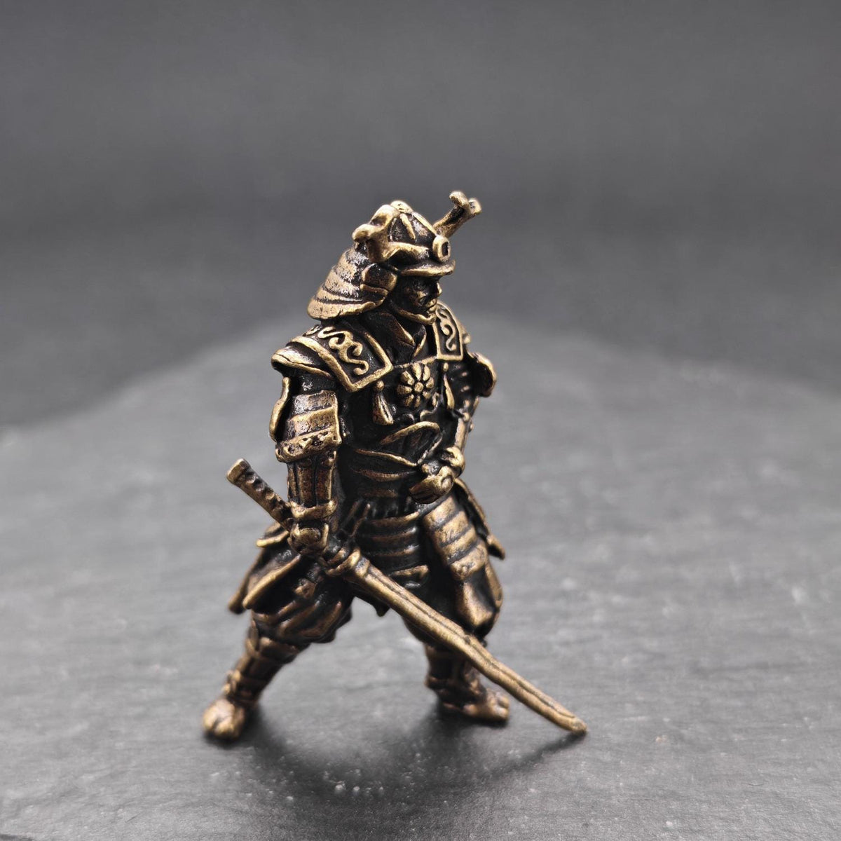 Armoured Samurai Brass Figurine – Handcrafted Japanese Warrior Collectible