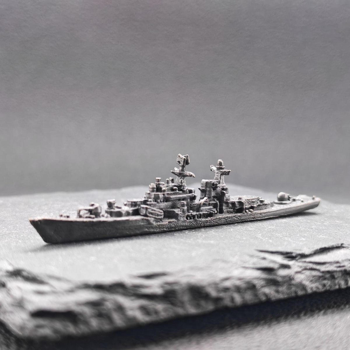 Soviet Nuclear Missile Cruiser Miniature – Cold War Naval Warship Scale Model Collectible
