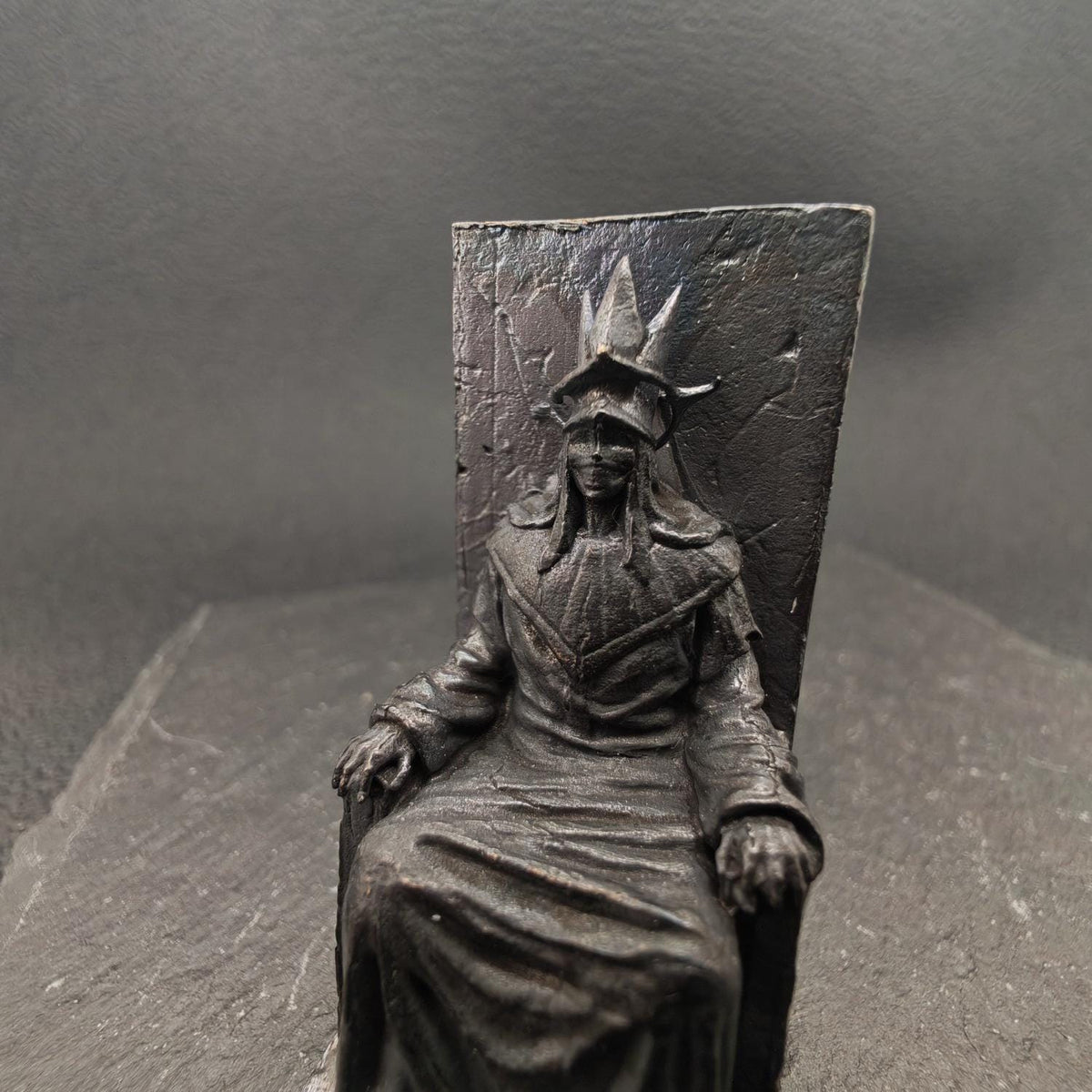 Brass Throne Figurine – Crowned Ruler, Handcrafted Dark Fantasy Collectible