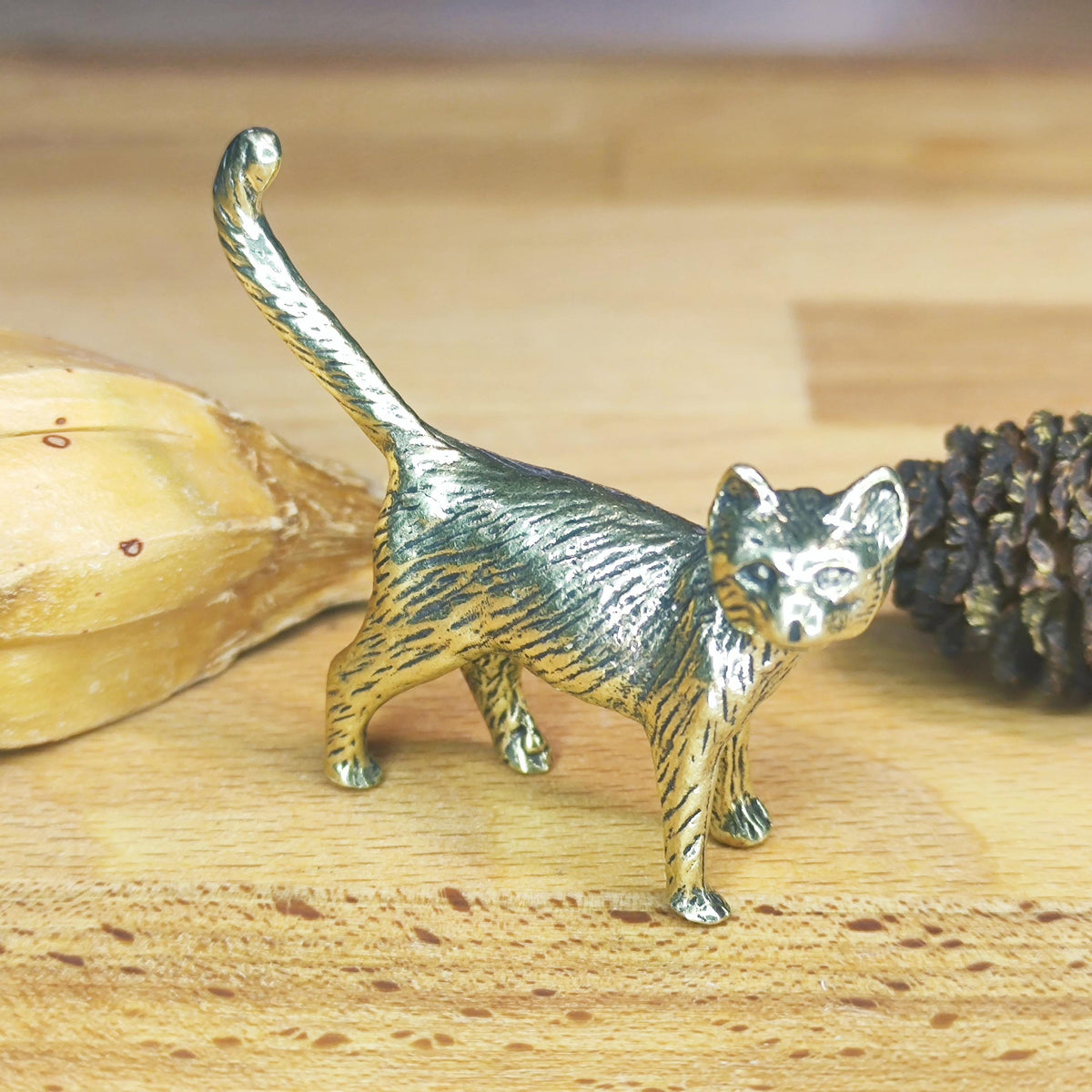 Brass Cat Figurine – Handcrafted Walking Pose Desk Collectible