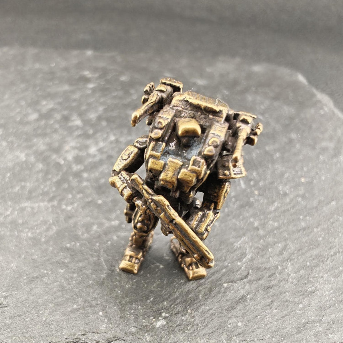 Brass Apocalypse Mecha Miniature – Original Sci-Fi Diorama Collectible Figure