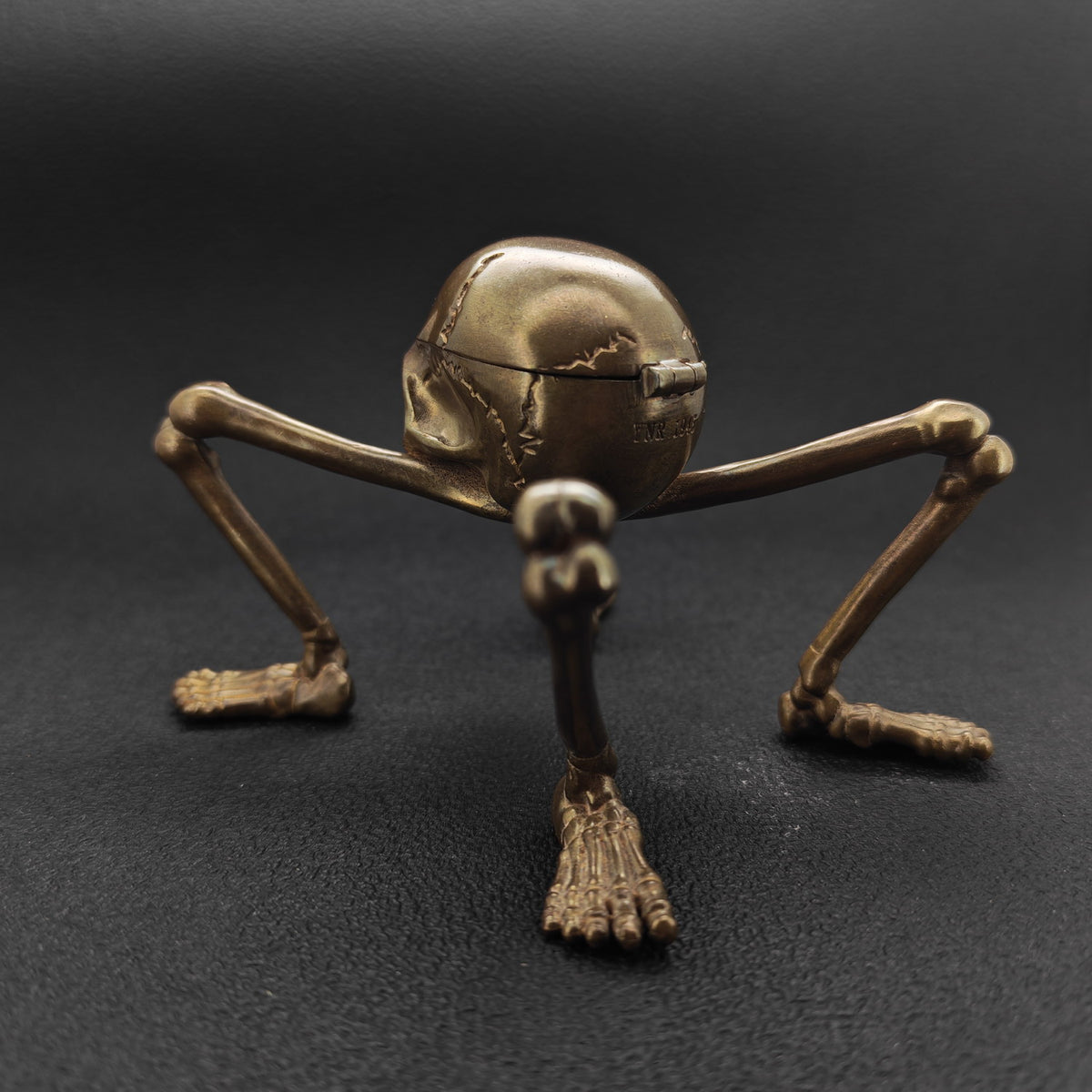 Brass Skeleton Storage Box – Gothic Skull Collectible with Hinged Lid