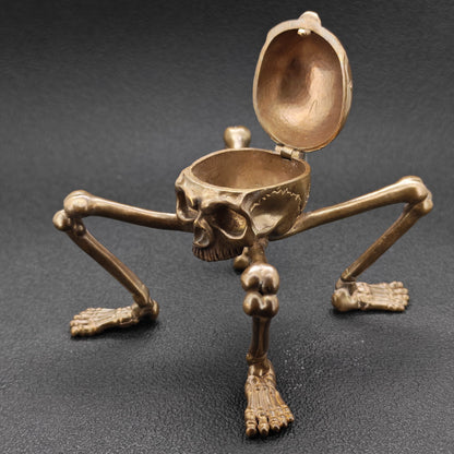 Brass Skeleton Storage Box – Gothic Skull Collectible with Hinged Lid
