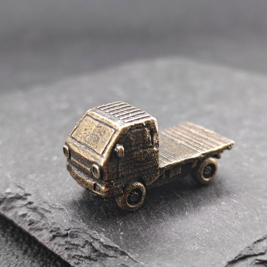 Brass Wuling Hongguang Mini Truck – Diorama Collectible Miniature