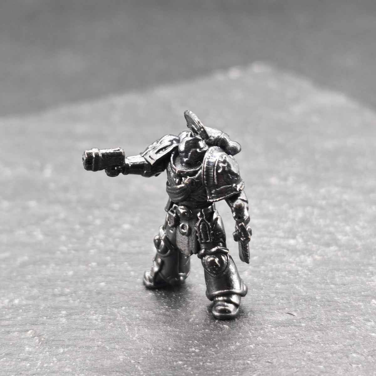 Built for War — Heavily Armoured Space Warrior Brass Miniature