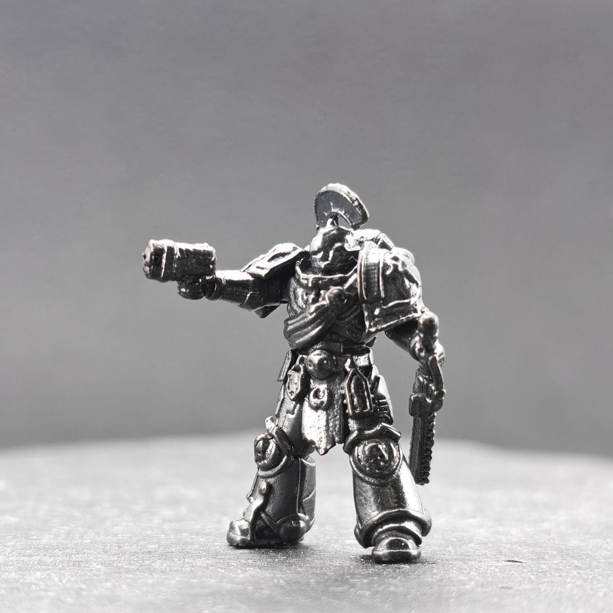 Built for War — Heavily Armoured Space Warrior Brass Miniature