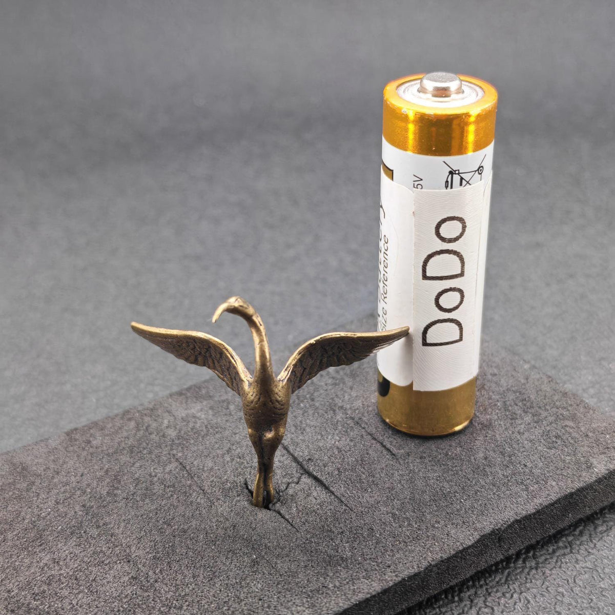 Crane in Flight Brass Figurine – Handcrafted Bird Miniature for Terrarium and Desk