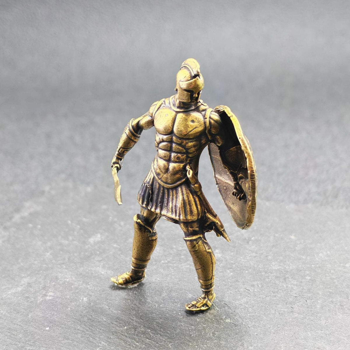 Brass Roman Gladiator Figurine – Miniature Ancient Warrior Sculpture for Desk, Shelf & Collector Display