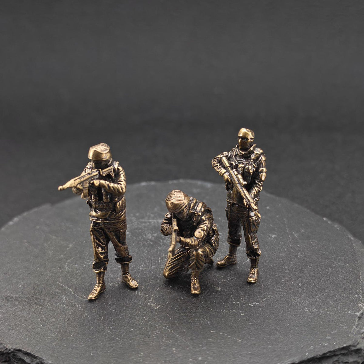 Modern Special Forces Brass Figurines – Handcrafted Mini Soldier Collectibles