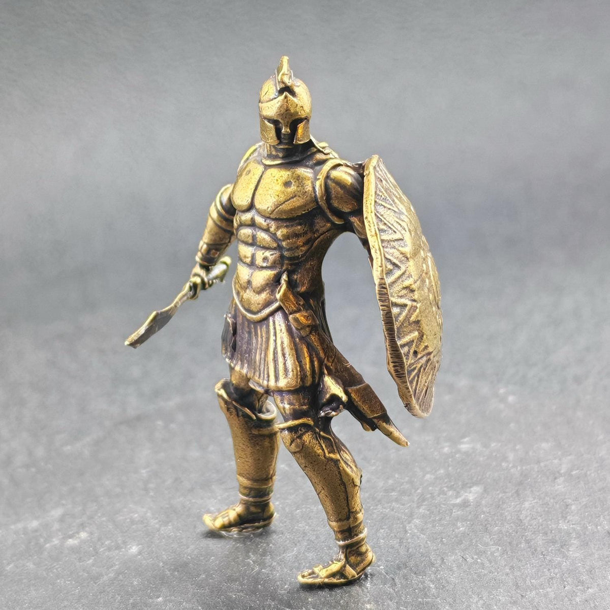 Brass Roman Gladiator Figurine – Miniature Ancient Warrior Sculpture for Desk, Shelf & Collector Display