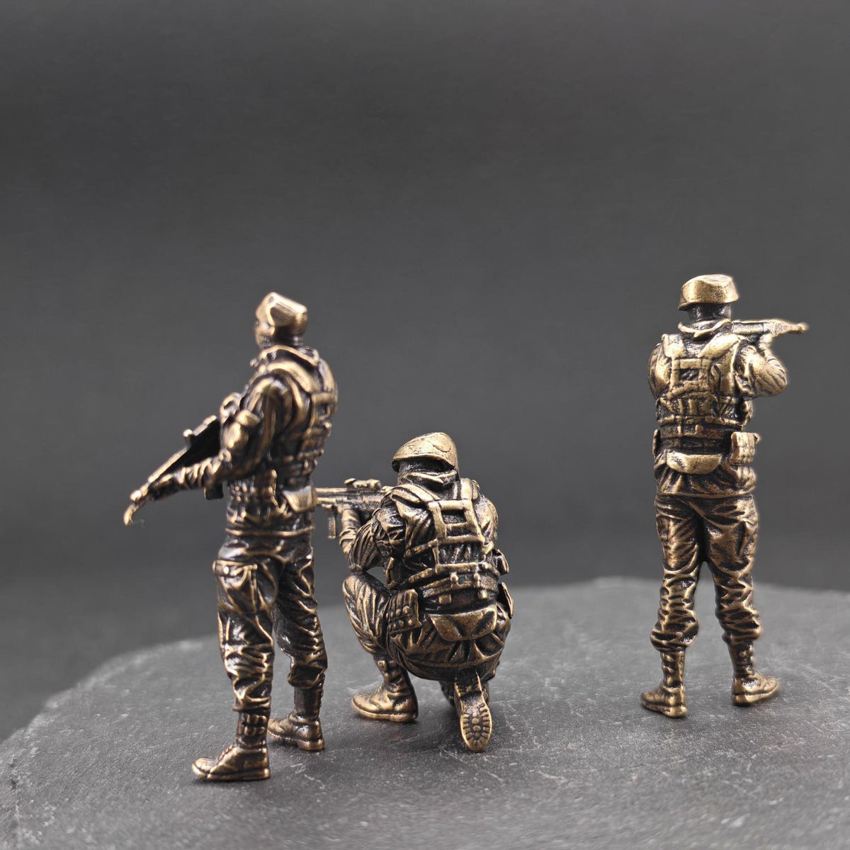 Modern Special Forces Brass Figurines – Handcrafted Mini Soldier Collectibles