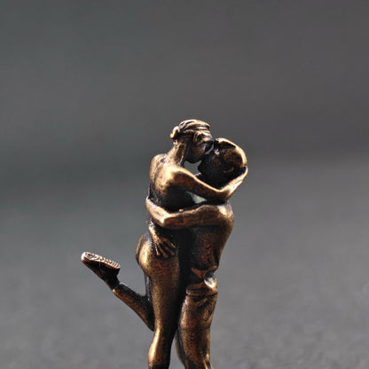 Brass Lovers Figurine – Miniature Romantic Hug Sculpture, Anniversary Gift & Couple Keepsake
