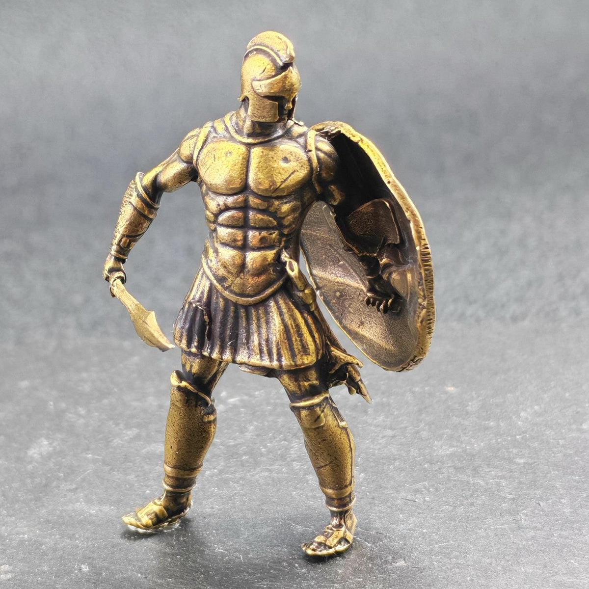 Brass Roman Gladiator Figurine – Miniature Ancient Warrior Sculpture for Desk, Shelf & Collector Display