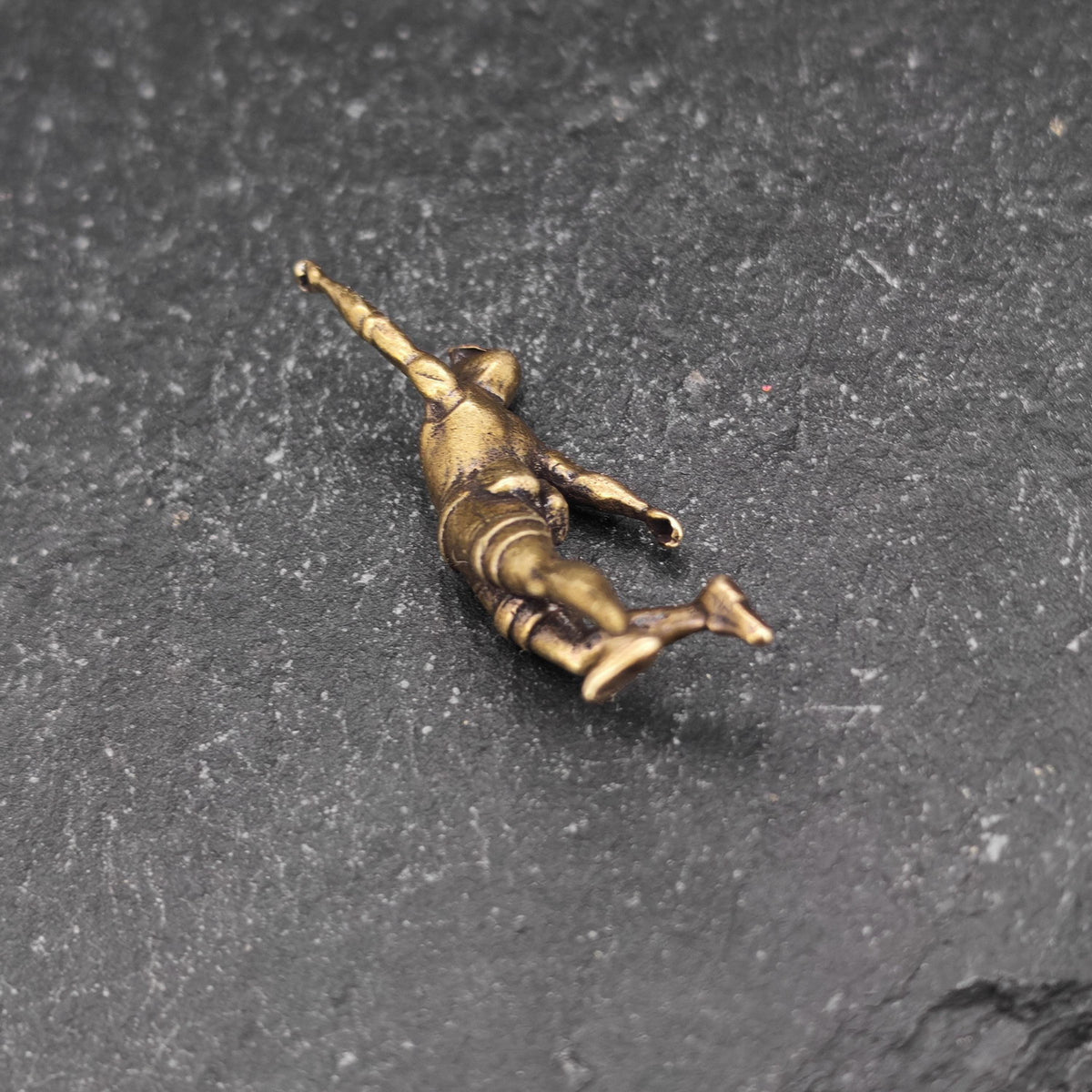 Brass Miniature Rock Climber Figure – Micro World Diorama & Terrarium Accessory