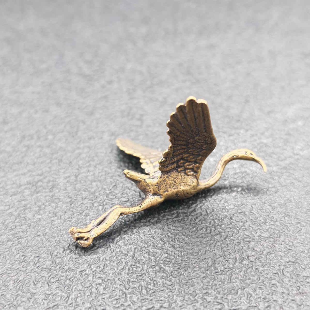 Crane in Flight Brass Figurine – Handcrafted Bird Miniature for Terrarium and Desk