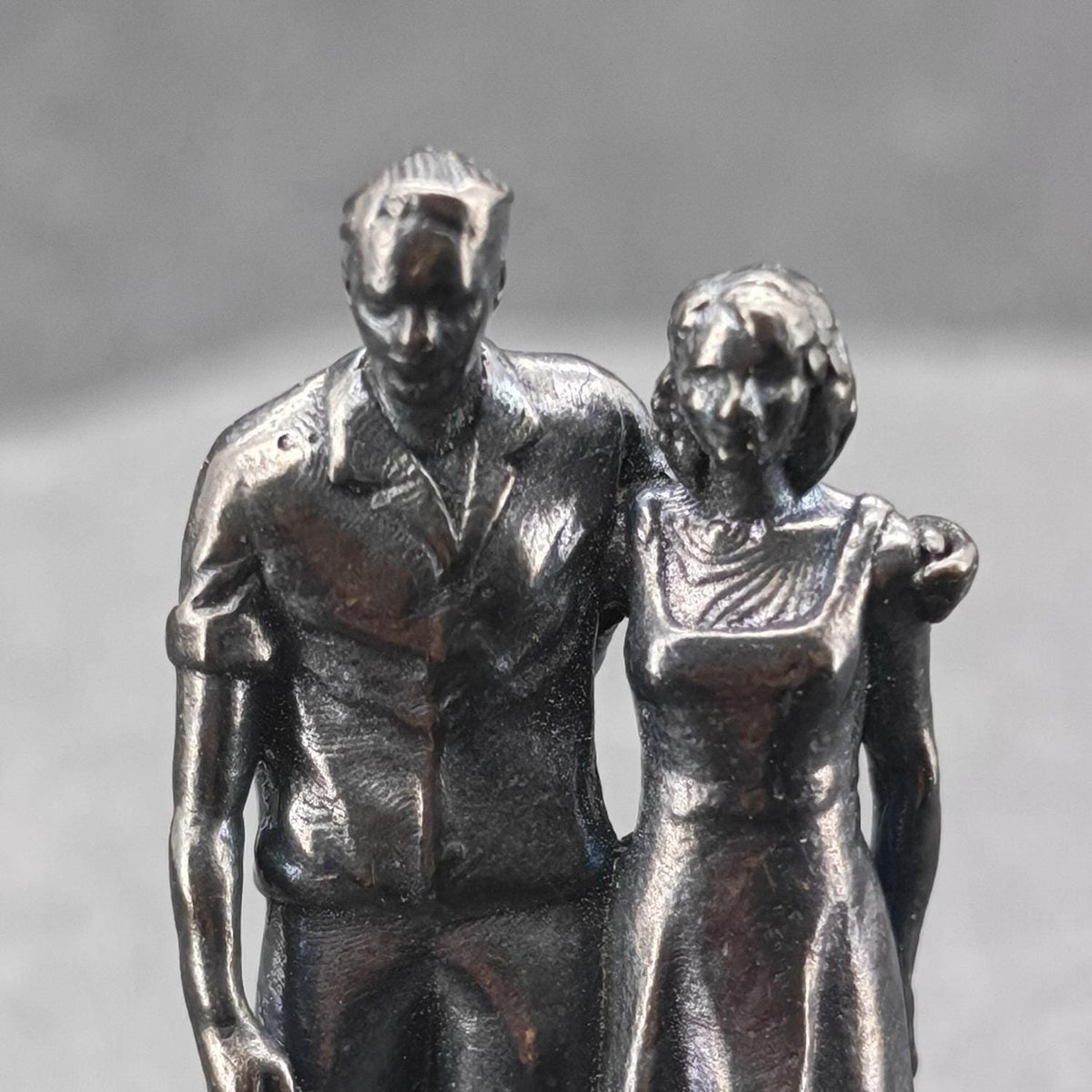 Brass Couple Figurine — Miniature Standing Pair Sculpture for Romantic Gifts and Desk Decor