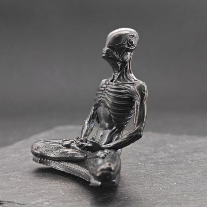 Brass Meditating Skeleton — Gothic Memento Mori Desk Sculpture for Dark Souls and Deep Thinkers
