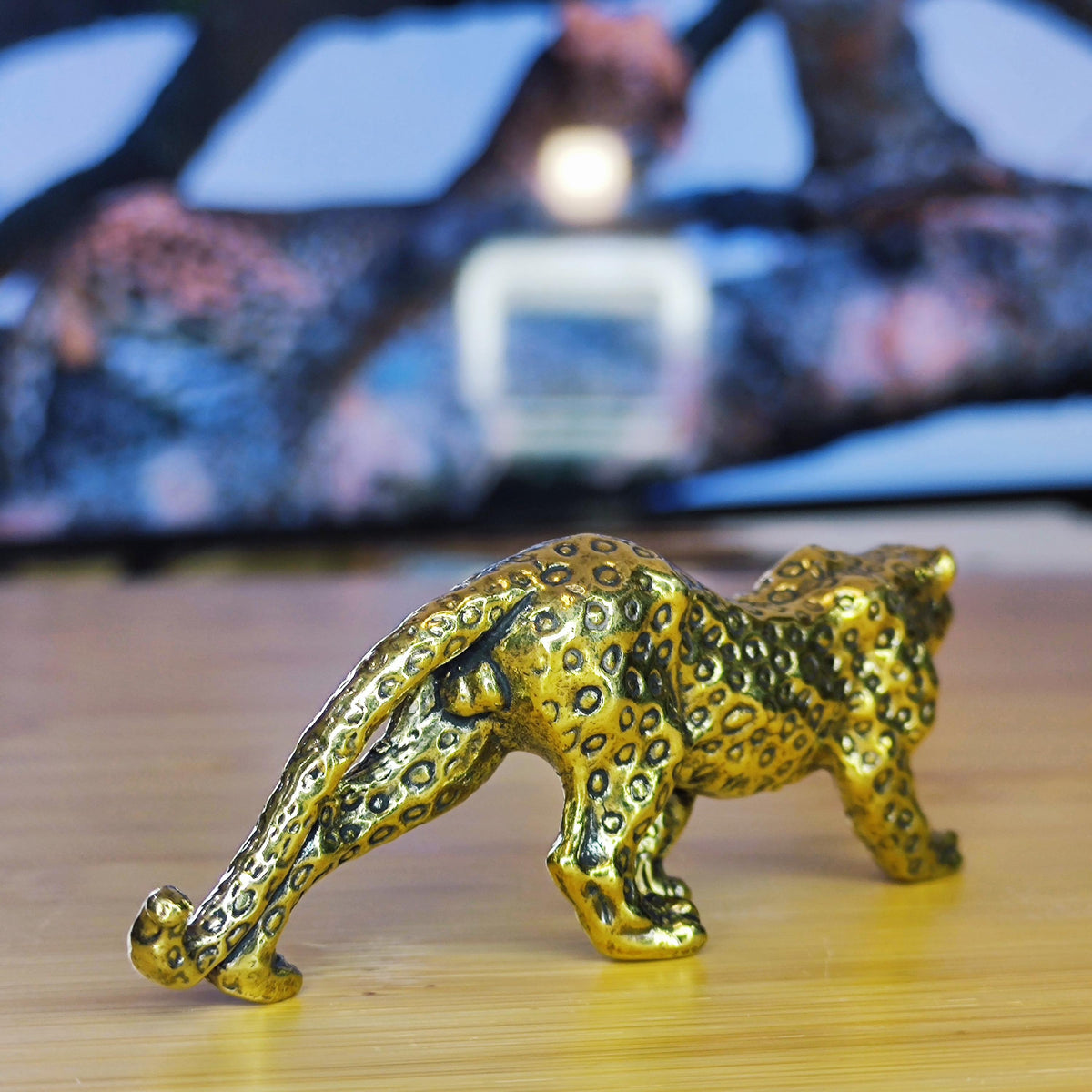 Brass Walking Leopard Figurine — Handcrafted Big Cat Sculpture for Desk and Shelf