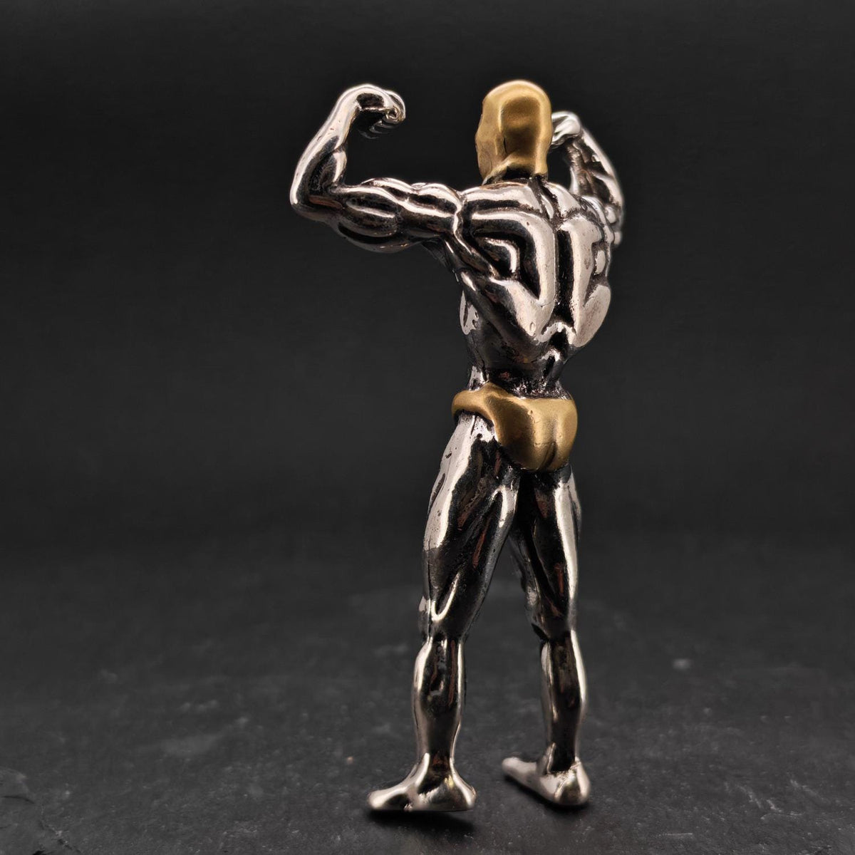 Brass Skeleton Bodybuilder Figurine — Flexing Skull Sculpture for Desk, Shelf and Gym Decor