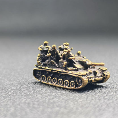 Brass WWII Tiger Tank Miniature — Diorama Scene with Soldier Figures for Military Collectors and Display