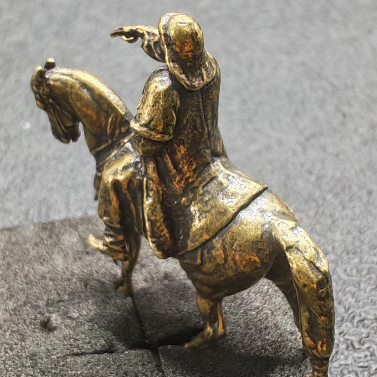 Galloping Cavalry Archer Brass Figurine – Handcrafted Nomadic Warrior Collectible