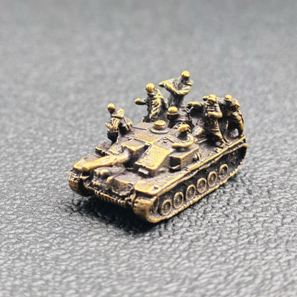 Brass WWII Tiger Tank Miniature — Diorama Scene with Soldier Figures for Military Collectors and Display