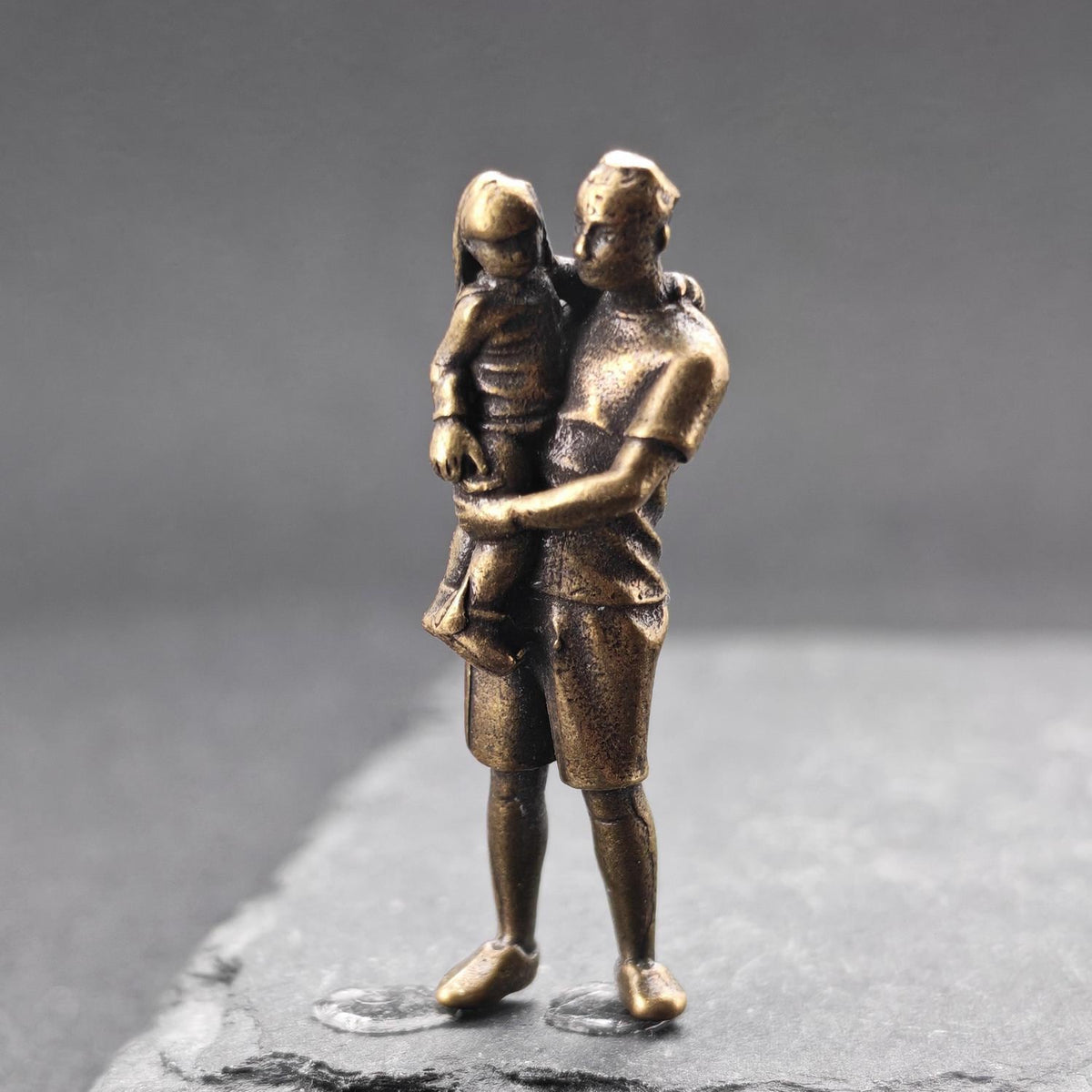 Brass Father & Daughter Figurine – Miniature Family Sculpture Collectible