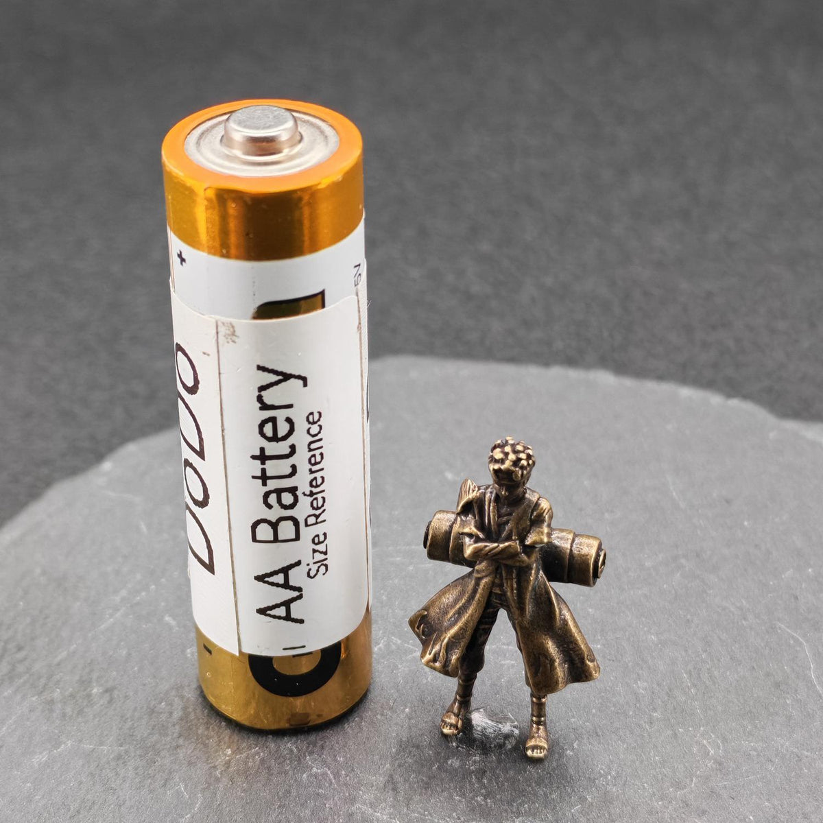 Brass Ninja Figurine – Micro Anime-Inspired Collectible for Desk & Shelf