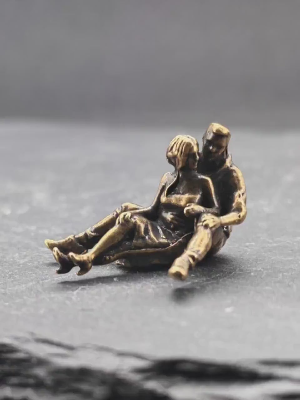 Tiny Brass Couple Figurine – Handcrafted Miniature Romantic Sculpture