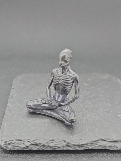 Brass Meditating Skeleton — Gothic Memento Mori Desk Sculpture for Dark Souls and Deep Thinkers