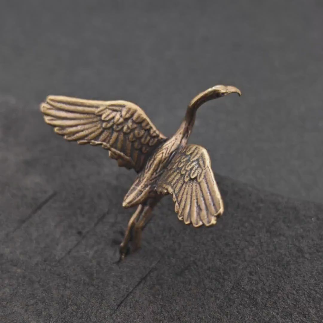 Crane in Flight Brass Figurine – Handcrafted Bird Miniature for Terrarium and Desk