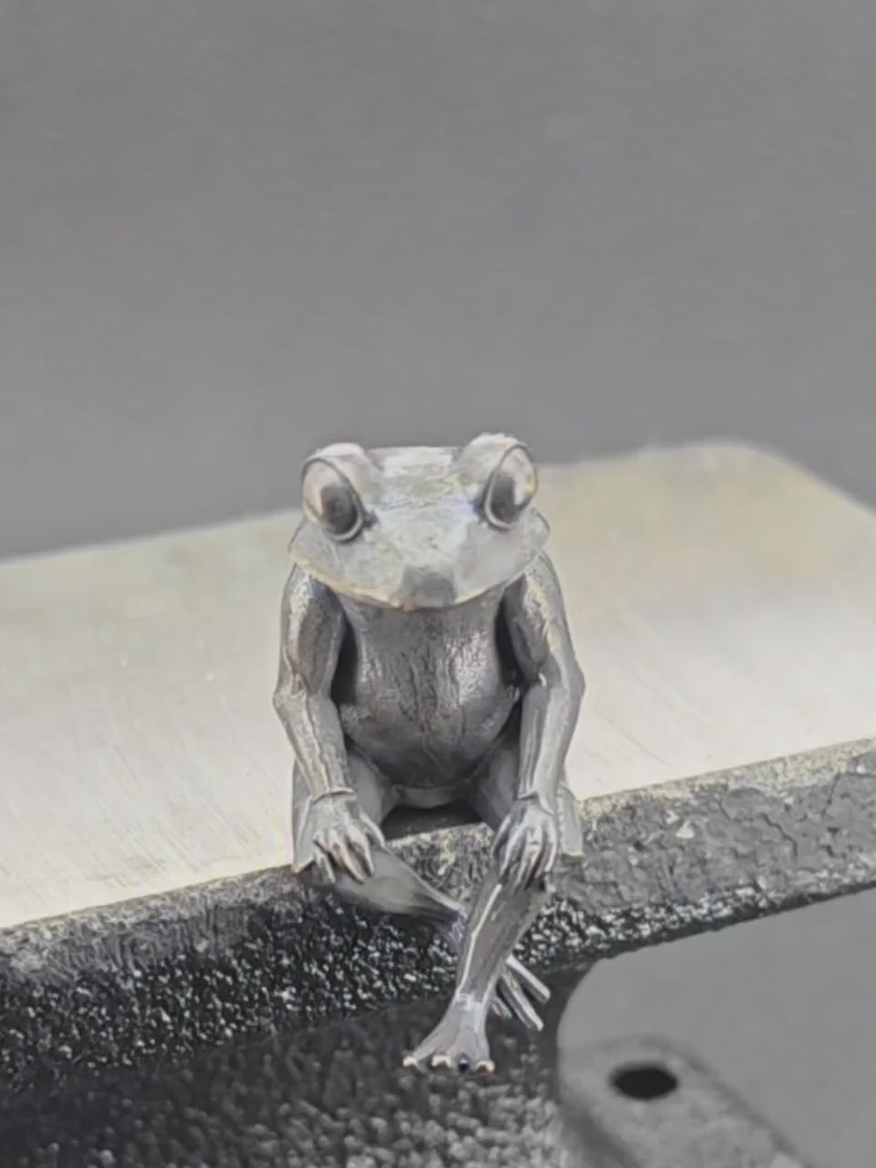 Brass Meditating Frog Figurine — Oxidised Black Mini Statue for Desk, Shelf and Zen Decor