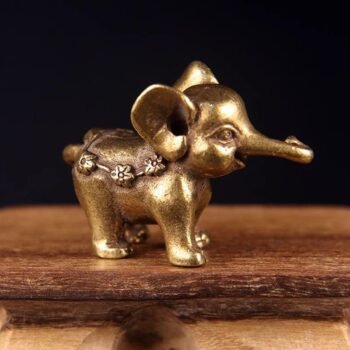 Cute Retro Brass Elephant Ornament, Small Lucky Charm for Gifting Display