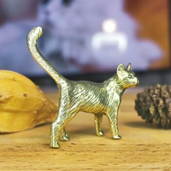 Mini Brass Cat Figurine  Adorable Tiny Feline, Charming Desk Decor, Cute Collectible Gift for Cat Lovers & Cozy Spaces