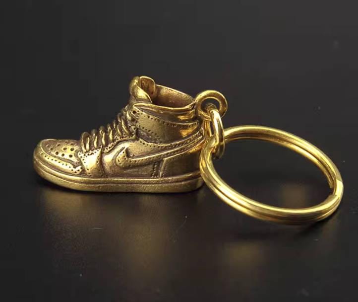 Brass Sneaker Keychain — Vintage Mini Shoe Charm for Streetwear Collectors & Sneakerheads - Image 4