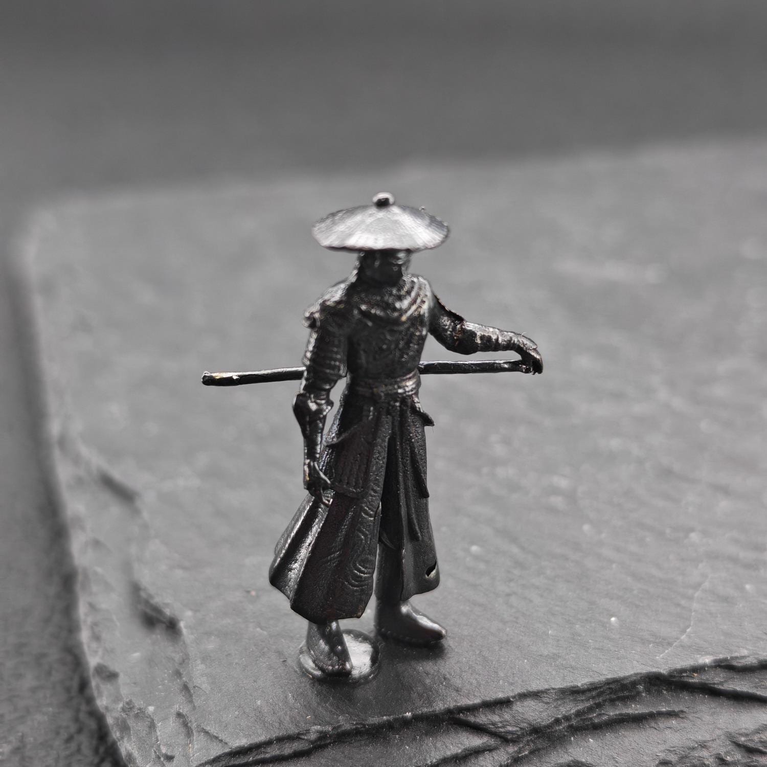 Brass Ronin Swordsman Figurine – Handcrafted Miniature Collectible - Image 7