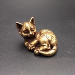 Handcrafted Brass Cat Figurine – Miniature Curled Kitty Sculpture for Desk, Shelf, Pet Lover Gift or Collector Decor