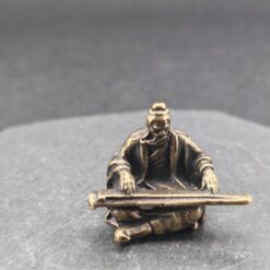 Mini Brass Guzheng Player – Handcrafted Oriental Figurine for Bonsai, Fish Tank, Shelf or Cultural Decor - Image 4