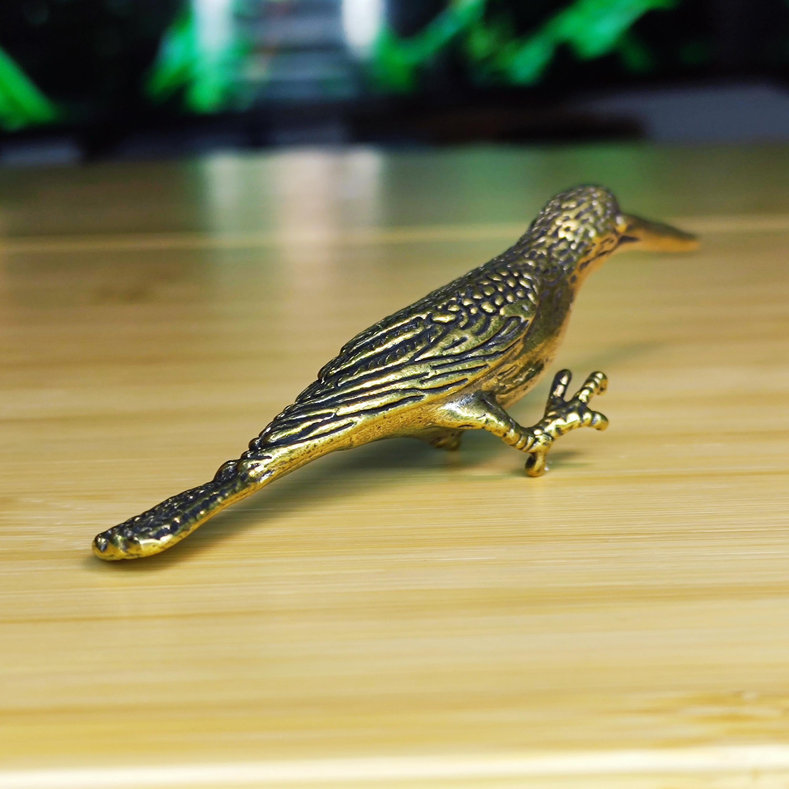 Brass Long-Beaked Bird Figurine – Elegant Decor Piece for Home, Desk, or Collecting - Image 4