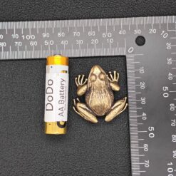Brass Frog Figurine – Vintage Lucky Toad Collectible for Desk, Shelf & Feng Shui Display - Image 7