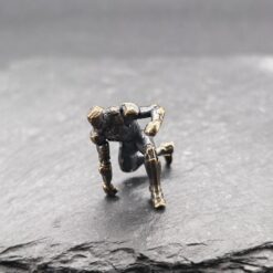 Brass Kneeling Armoured Hero Figurine — Red & Gold Exosuit Desk Collectible - Image 4